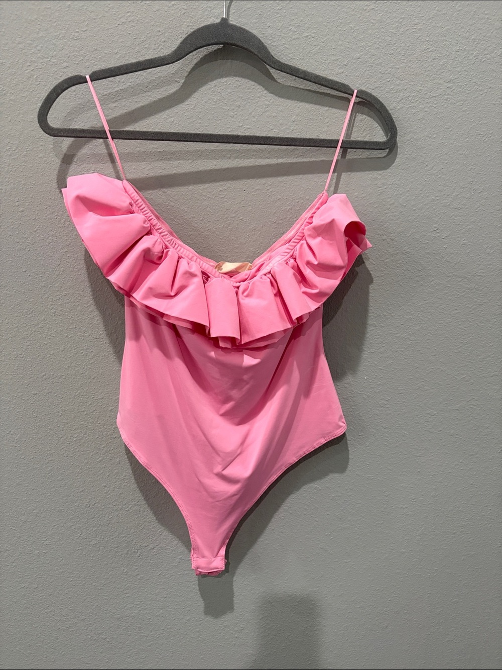 Altard State Pink Ruffle Strapless bodysuit